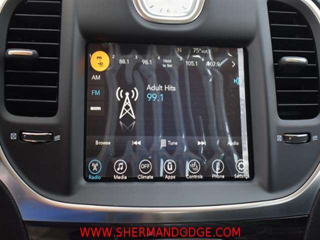 2017 Chrysler 300 Limited 4Dr Sedan